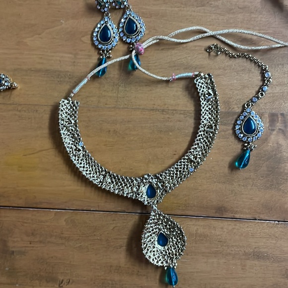 Indian Necklace Jewelry Jewellery Set/ blue bridal wedding necklace set - Picture 10 of 10